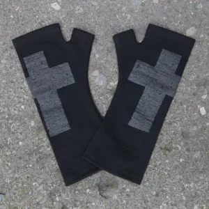 Black cross dark silver printed merino fingerless gloves